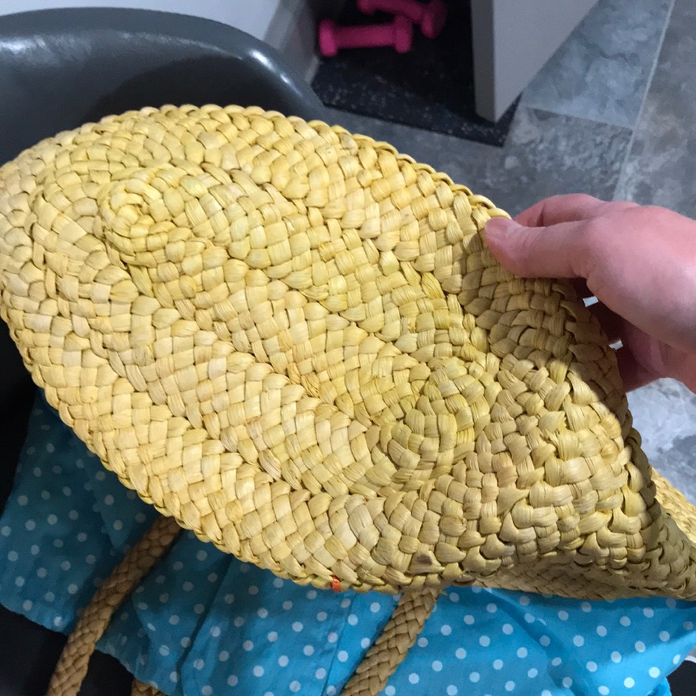 Woven straw beach bag with liner - Picture 6 of 13